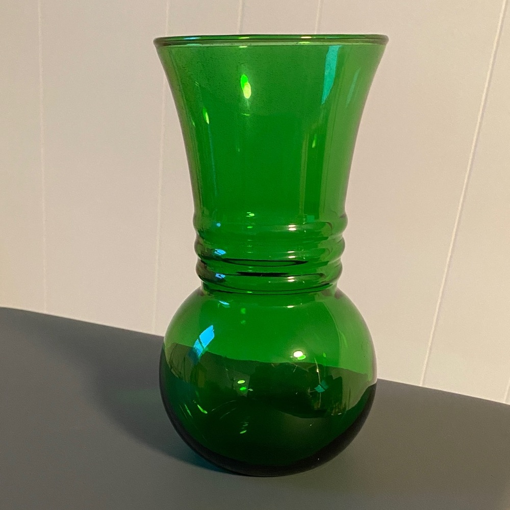 Anchor Hocking Forest Green Vintage Ribbed Glass Vase 6.5” tall